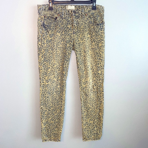 EUC Free People Mustard Yellow & Navy Floral Crop Ankle Jeans Size 31 - Picture 1 of 7